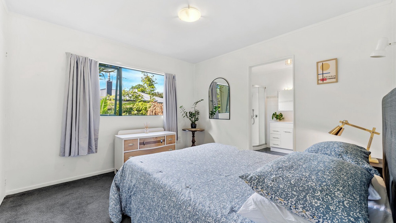 Photo of Bedroom in Matakana