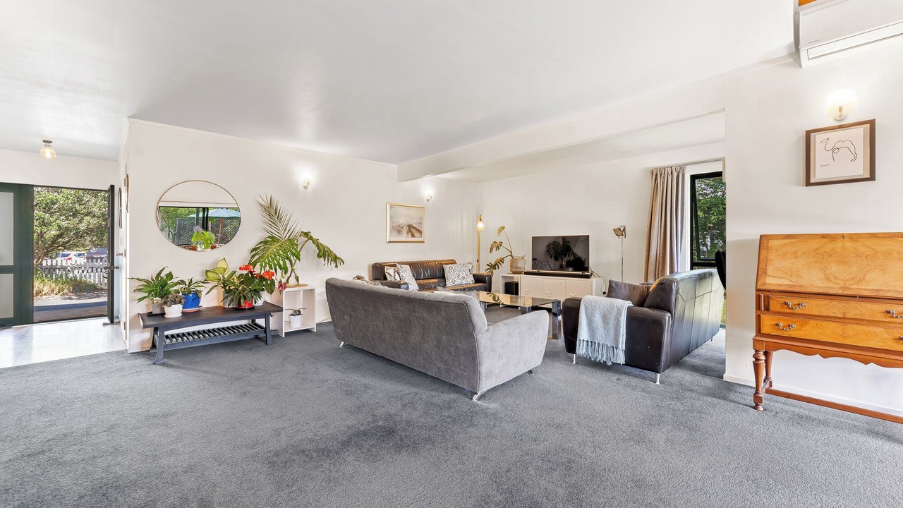 Photo of Livingroom in Matakana