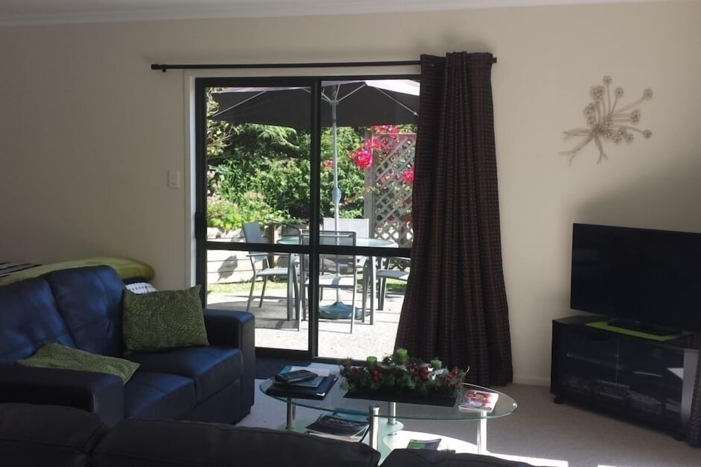 Photo of Livingroom in Whangarei