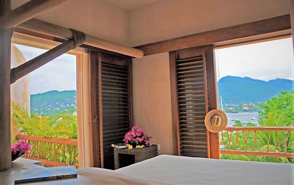 Photo of Bedroom in Zihuatanejo