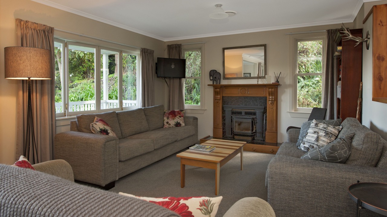Photo of Livingroom in Russell