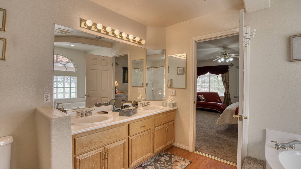 Photo of Bathroom in Enterprise