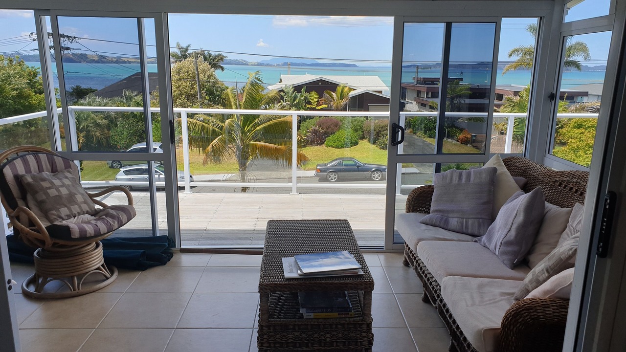 Photo of Livingroom in Algies Bay