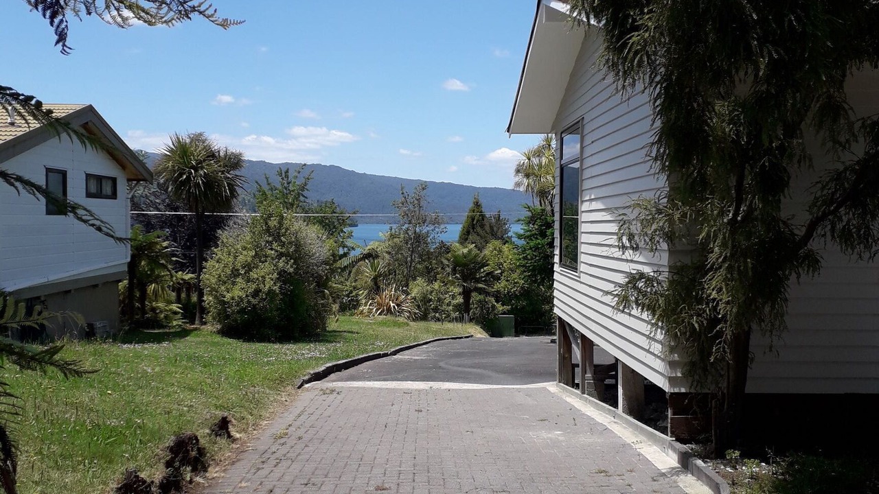 Photo of Others in Lake Tarawera