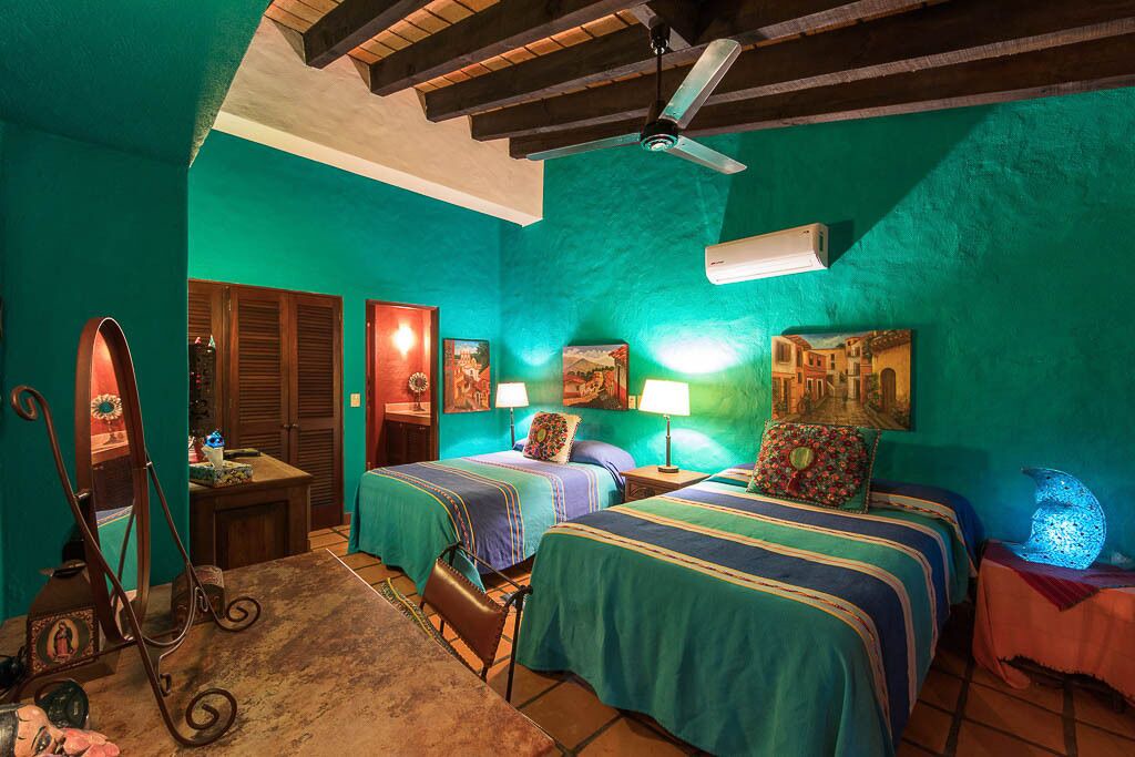 Photo of Bedroom in South Shore Hotel Area