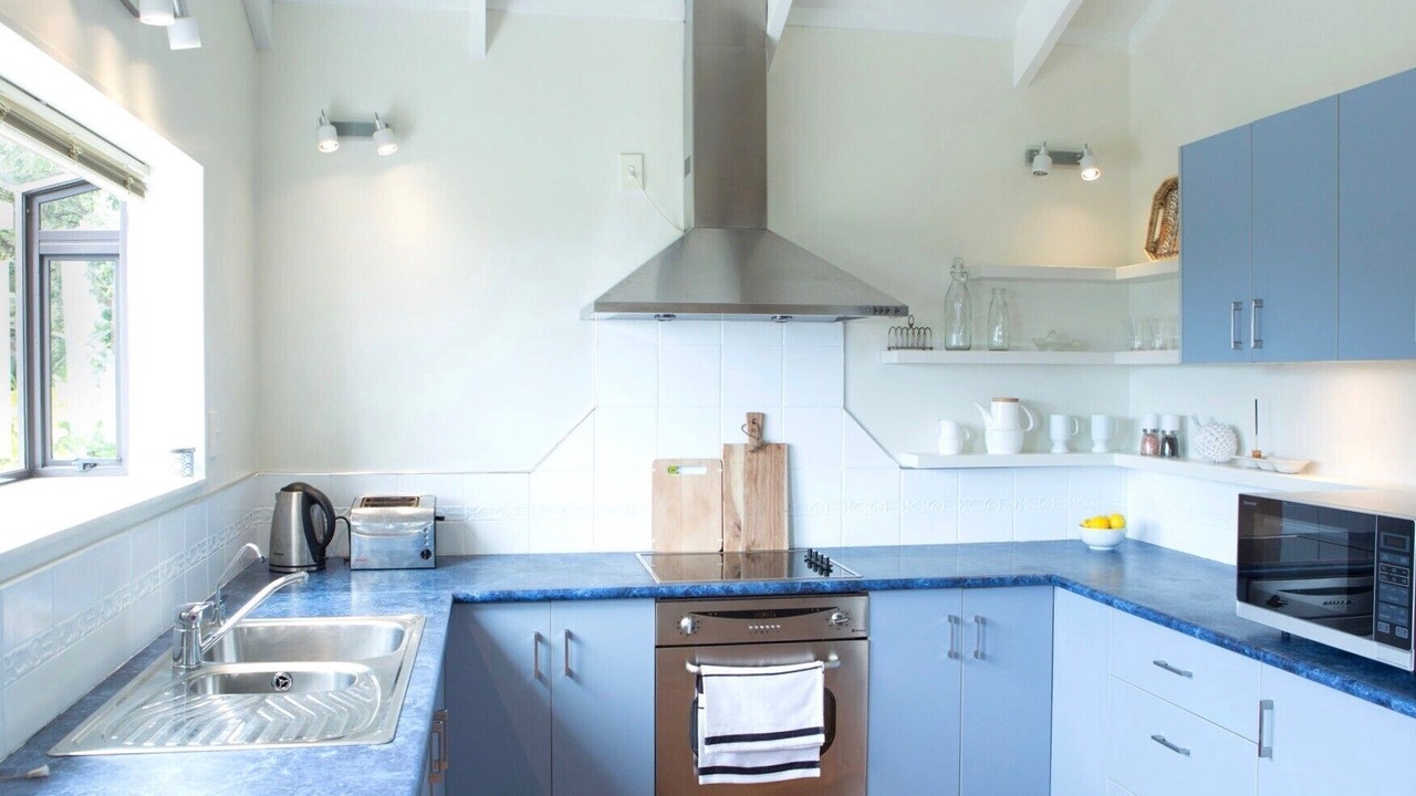 Photo of Kitchen in Onetangi
