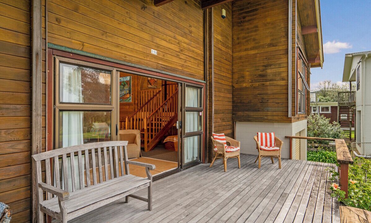 Photo of Patio Balcony in Whangapoua