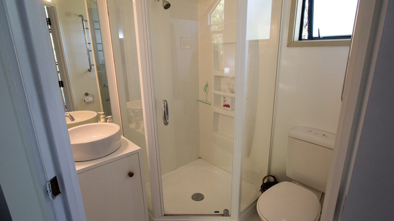 Photo of Bathroom in Ngaio Bay