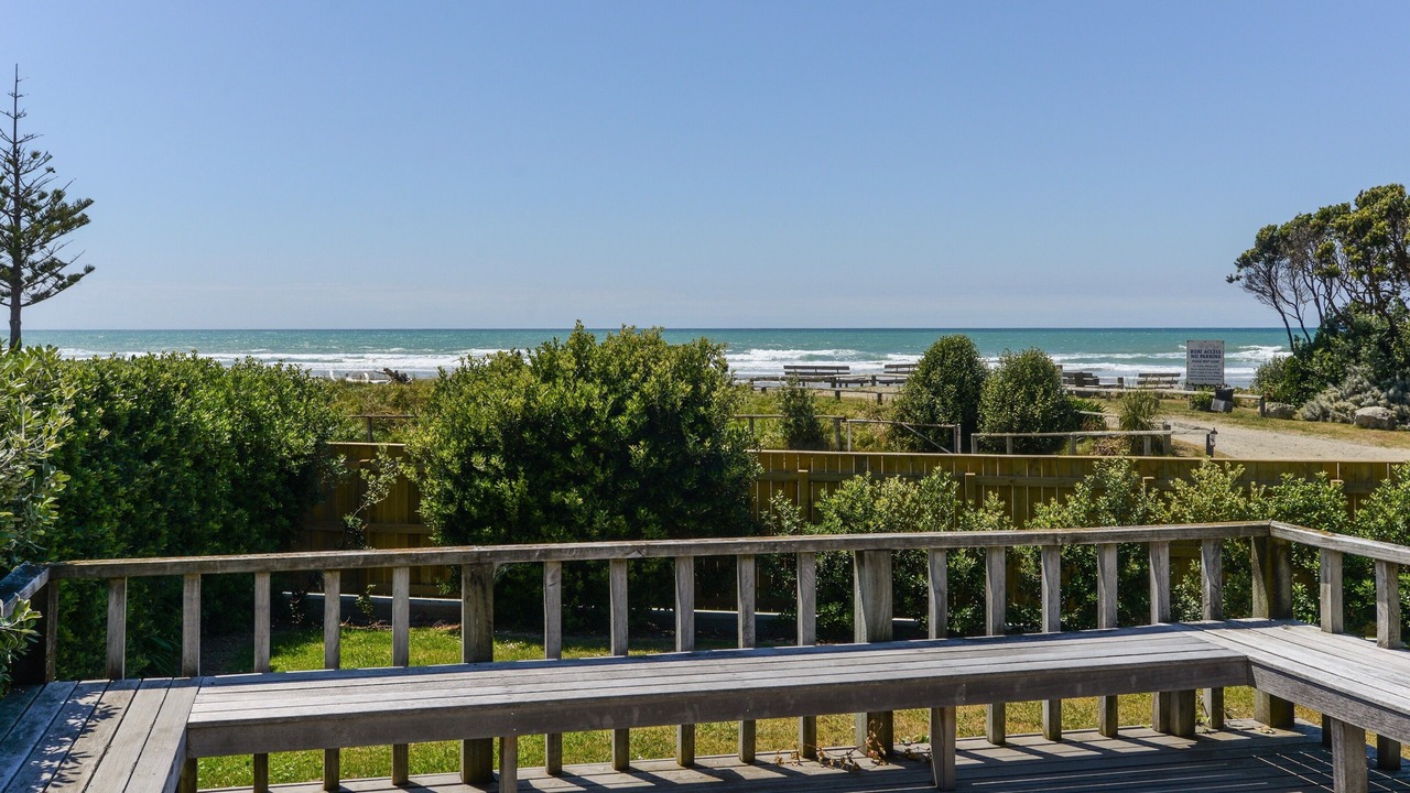 Photo of Patio Balcony in Waimarama