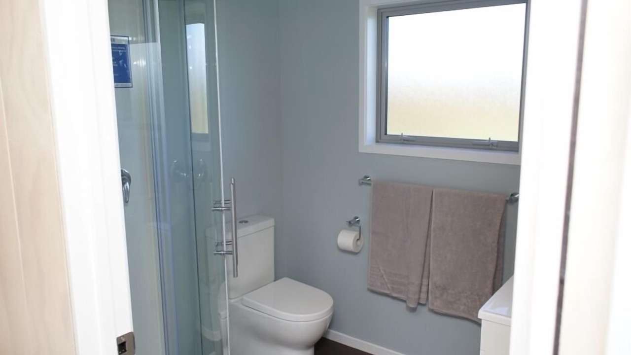 Photo of Bathroom in Warea
