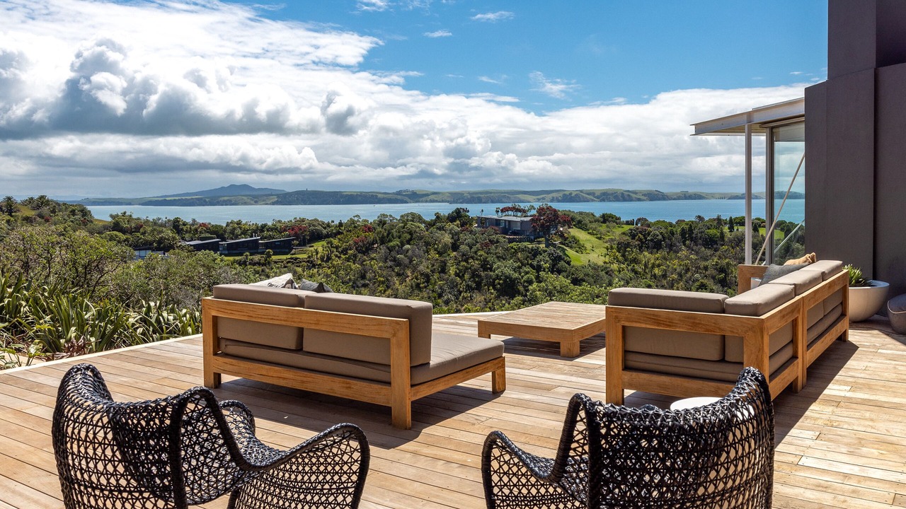 Photo of Patio Balcony in Matiatia Bay