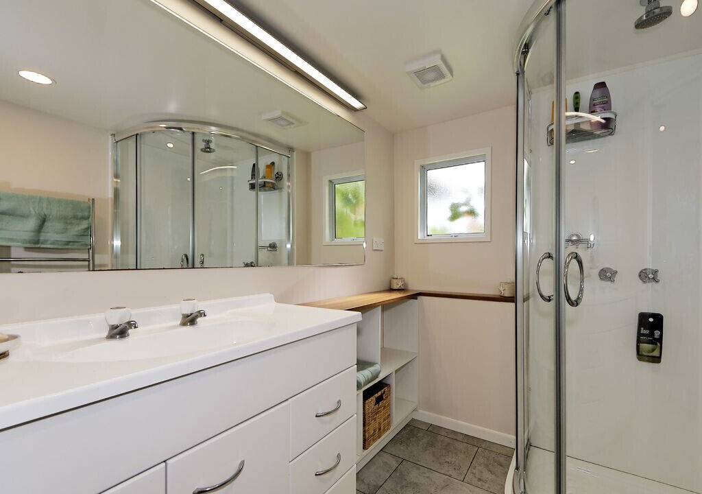 Photo of Bathroom in Piha