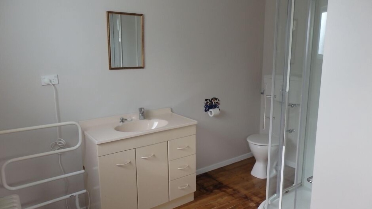 Photo of Bathroom in Kaitake