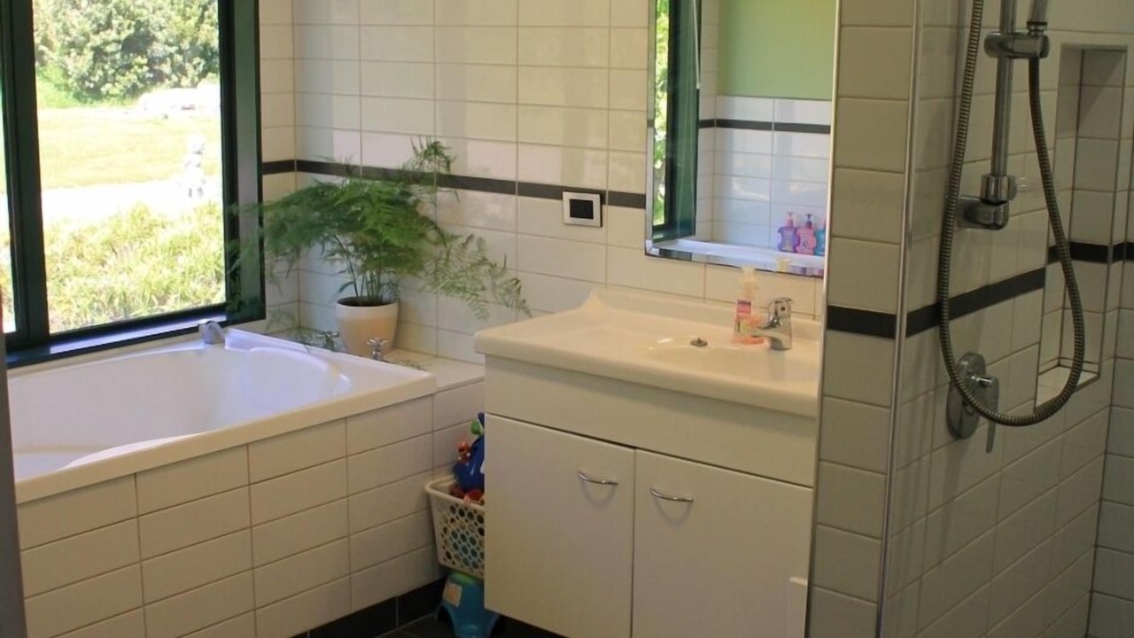 Photo of Bathroom in West Coast Region