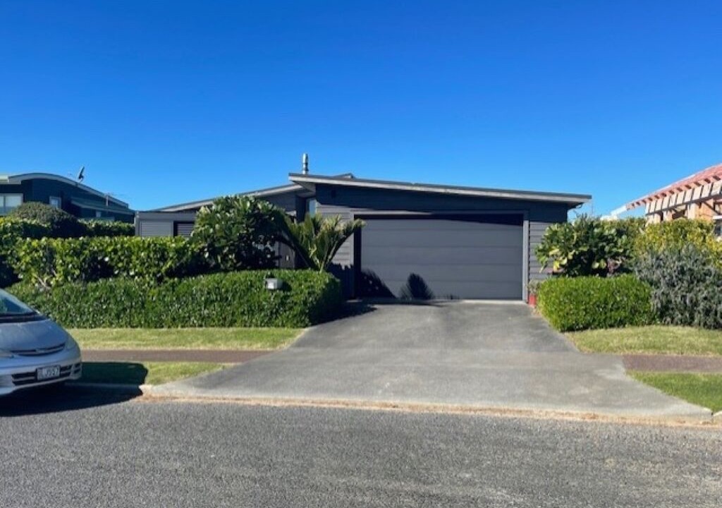 Photo of Outdoor in Surfdale