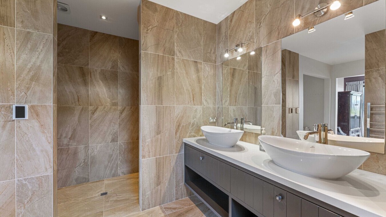 Photo of Bathroom in Rainbow Point