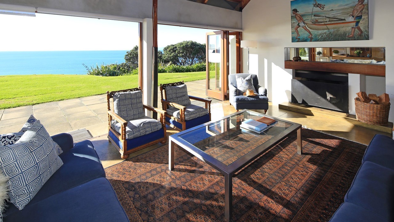 Photo of Livingroom in Onetangi
