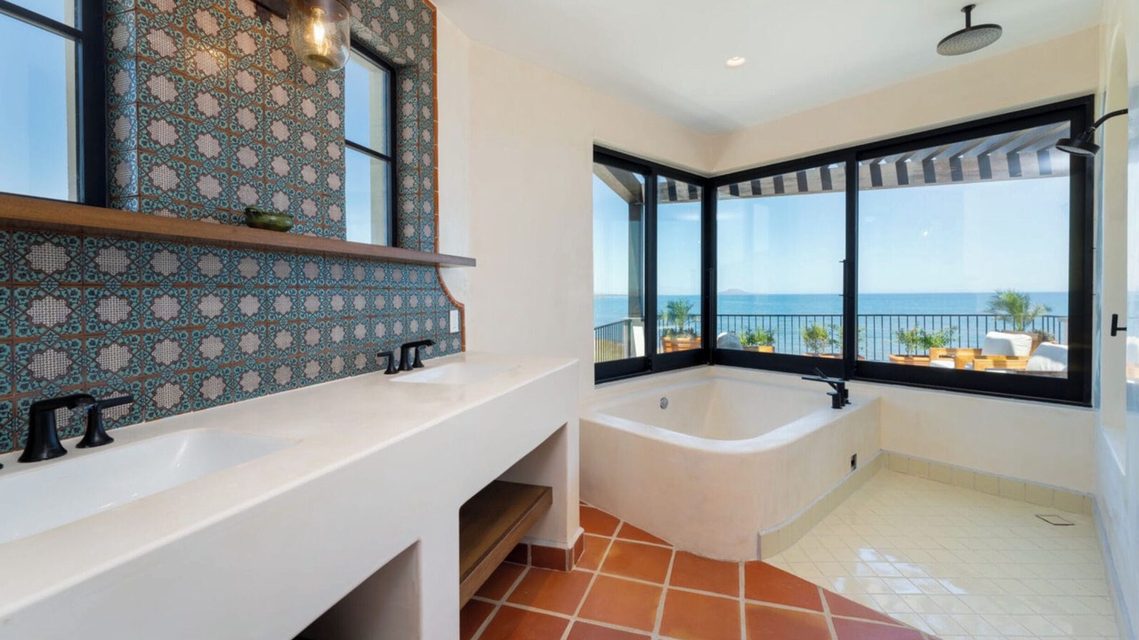 Photo of Bathroom in Nopolo