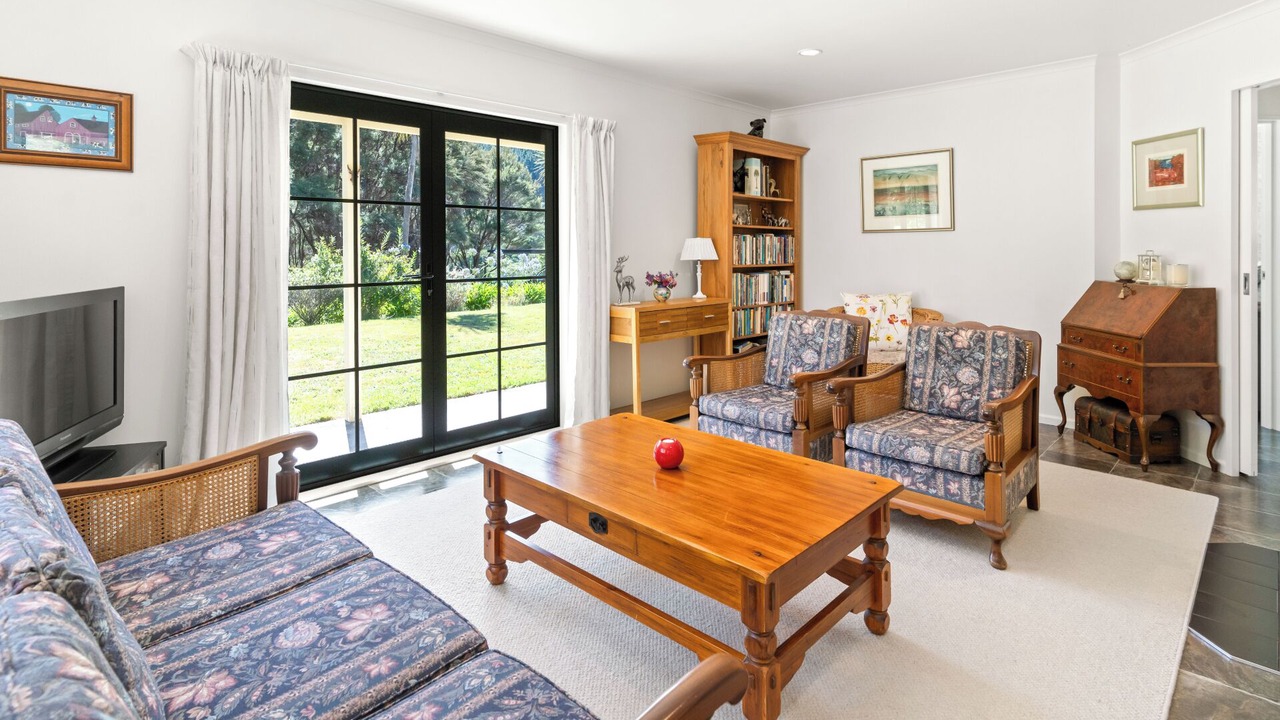 Photo of Livingroom in Featherston