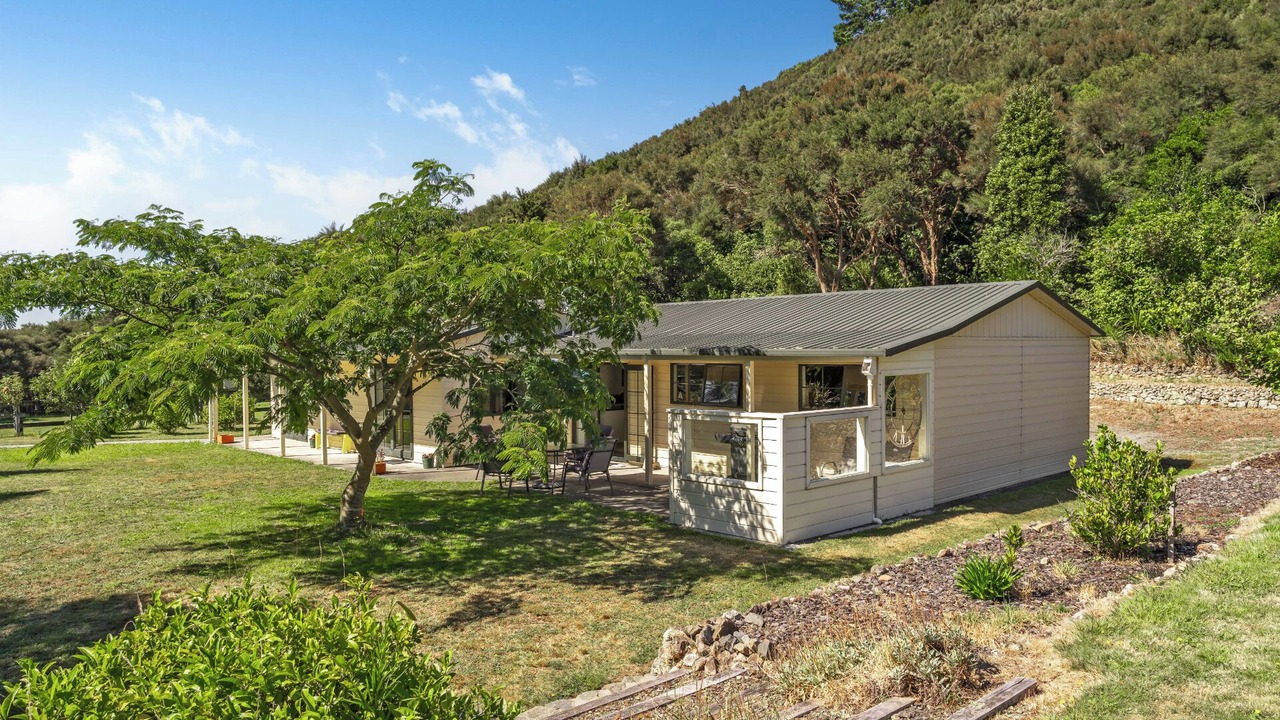 Photo of Outdoor in Featherston