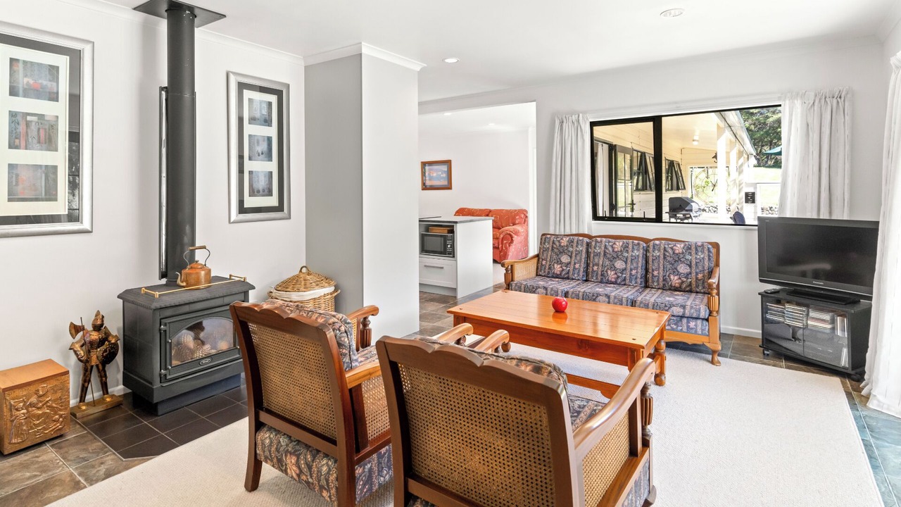 Photo of Livingroom in Featherston