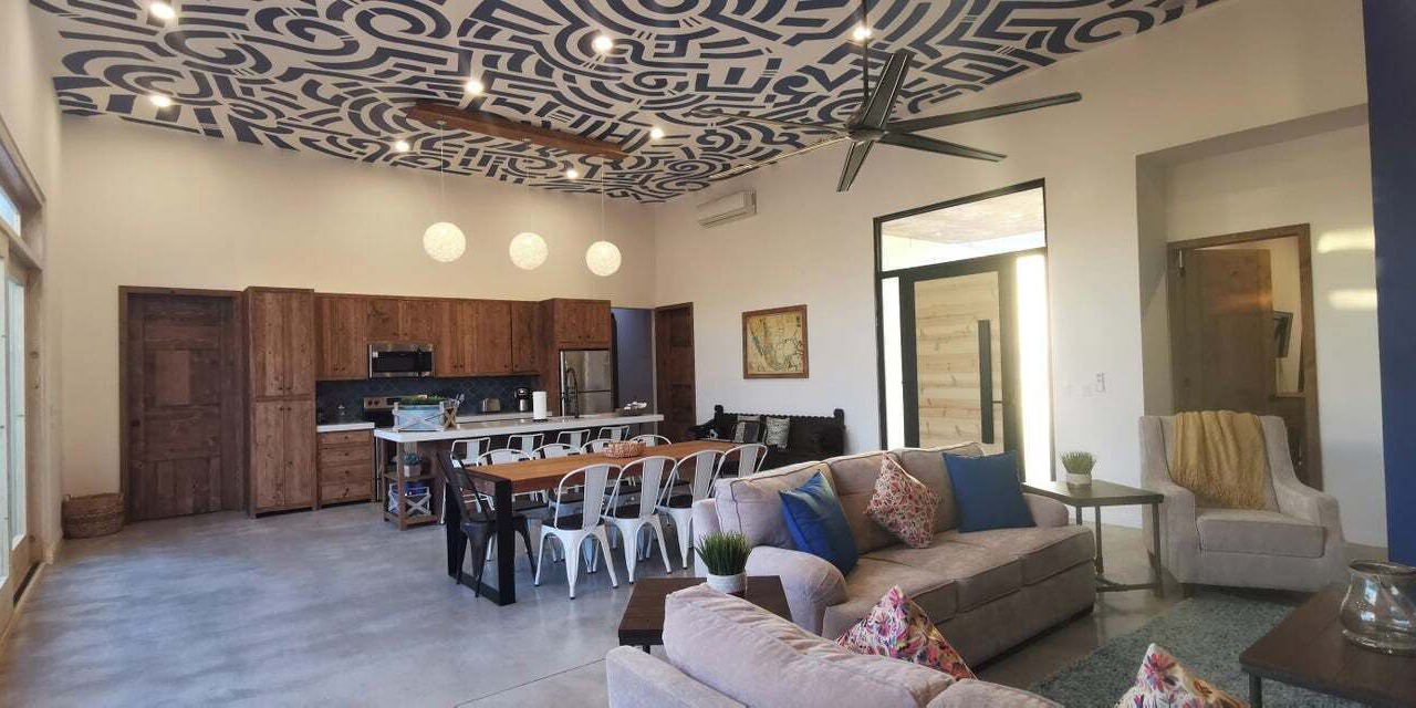 Photo of Livingroom in Laguna Shores