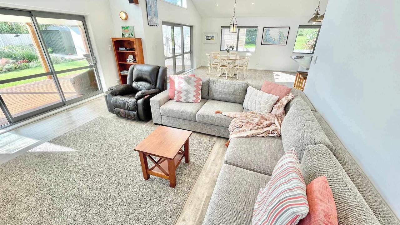 Photo of Livingroom in Oneroa