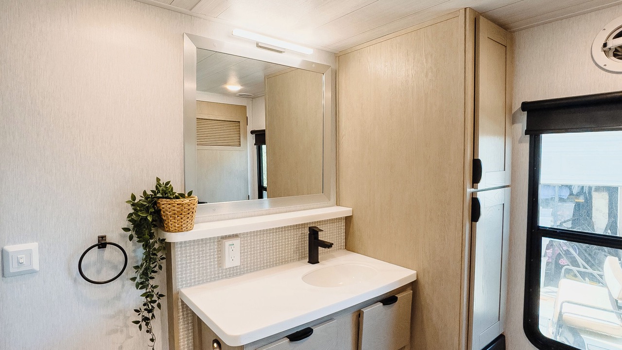 Photo of Bathroom in Sandy Beach