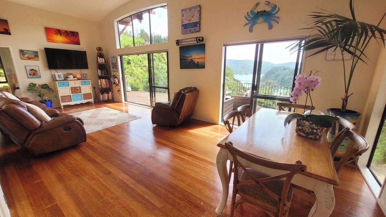 Photo of Livingroom in Kawau Island