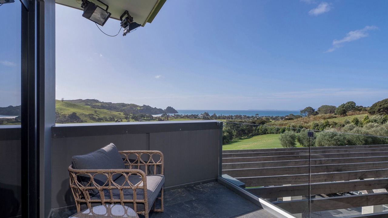 Photo of Patio Balcony in Whangapoua