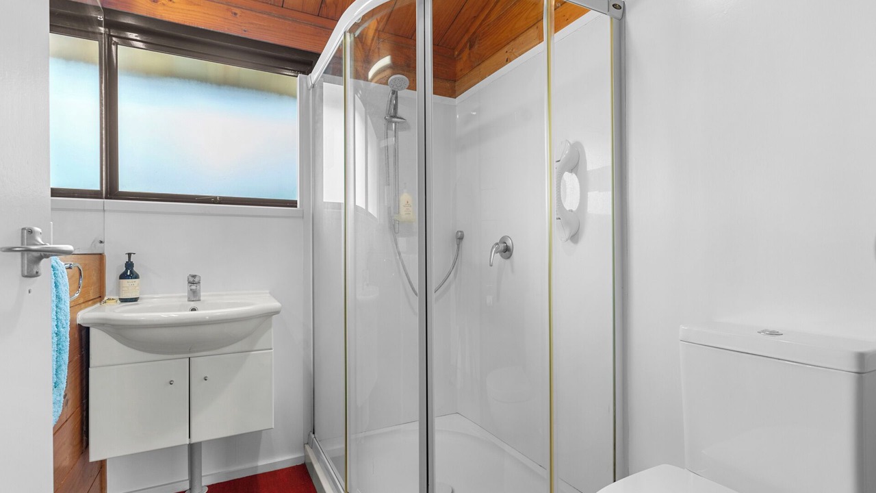 Photo of Bathroom in Snells Beach