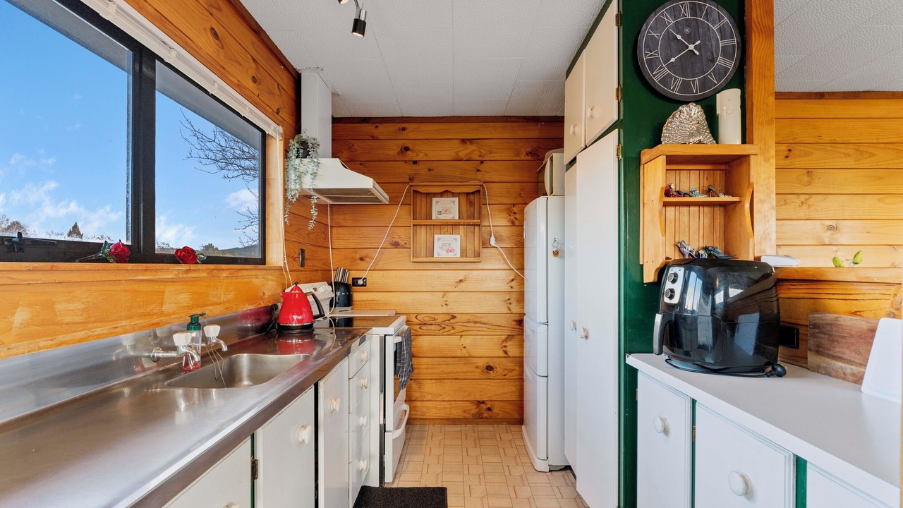 Photo of Kitchen in Turangi