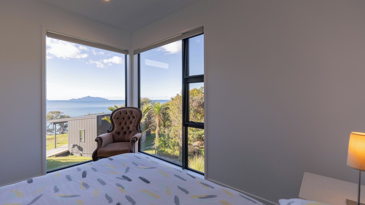 Photo of Bedroom in Langs Beach