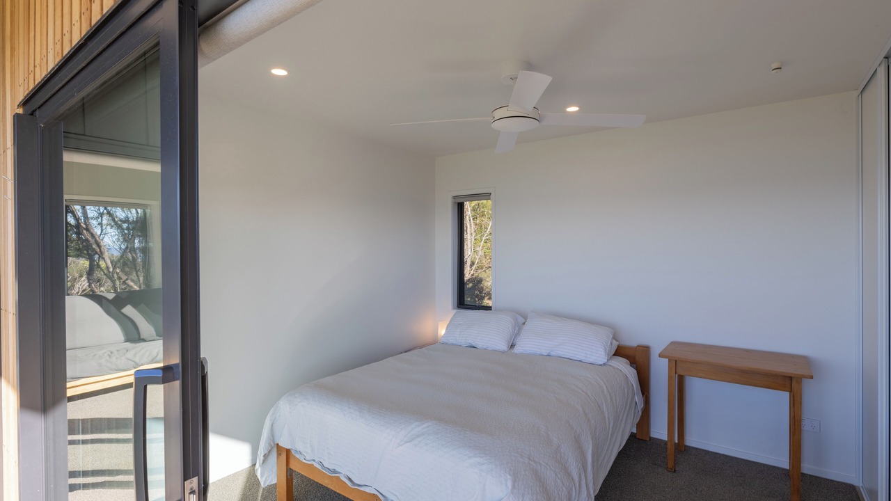 Photo of Bedroom in Langs Beach