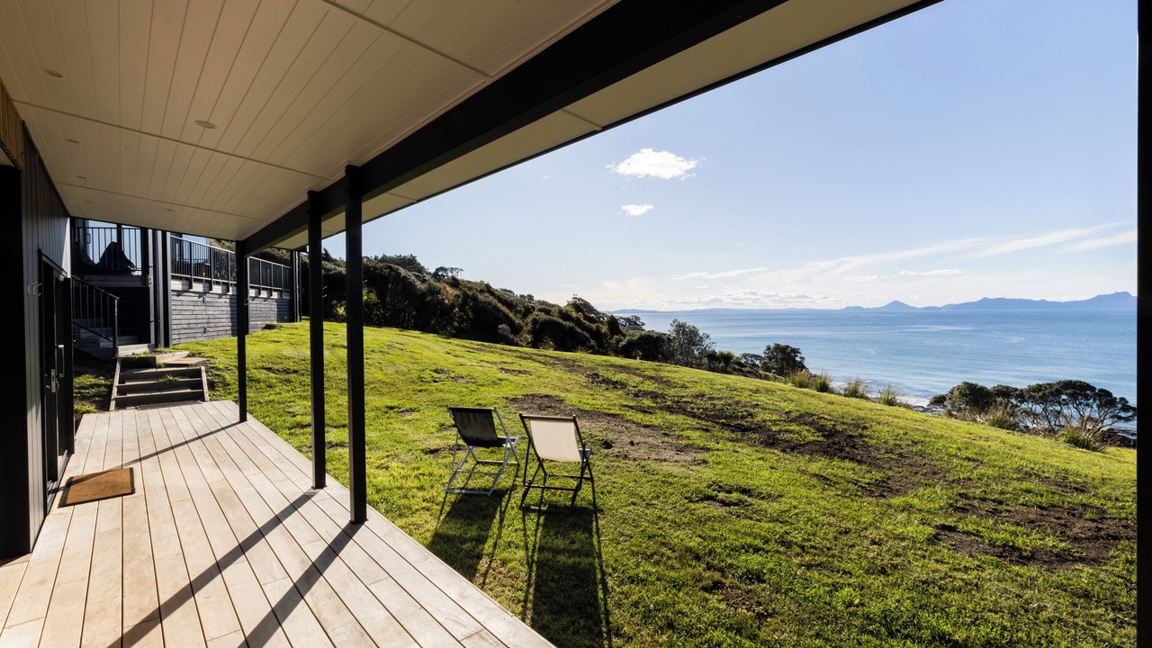 Photo of Patio Balcony in Langs Beach