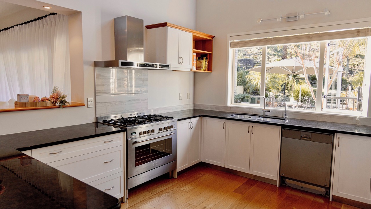 Photo of Kitchen in Greenhithe