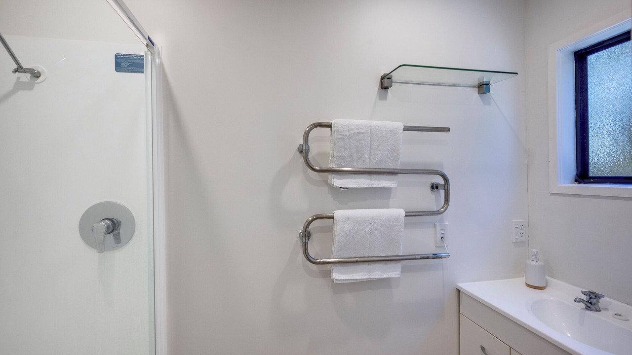 Photo of Bathroom in Te Awanga