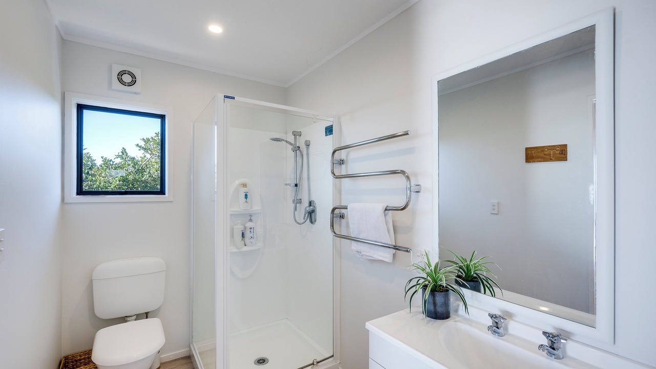Photo of Bathroom in Te Awanga