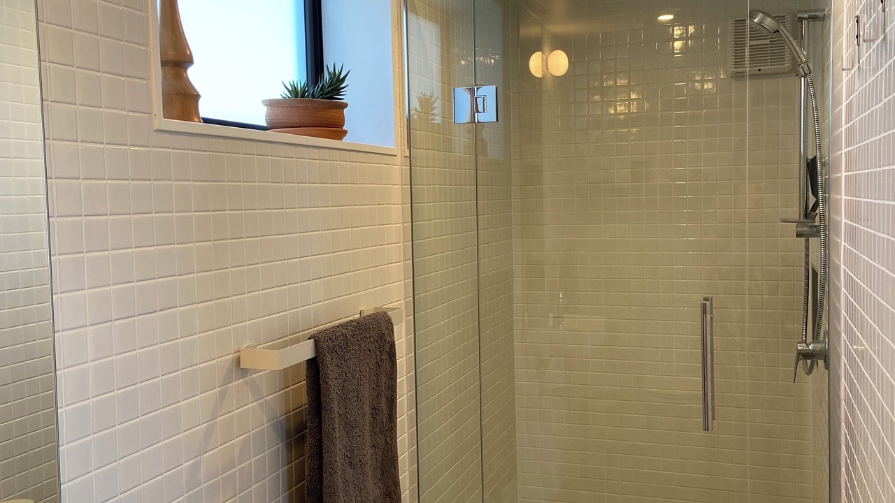 Photo of Bathroom in Warea
