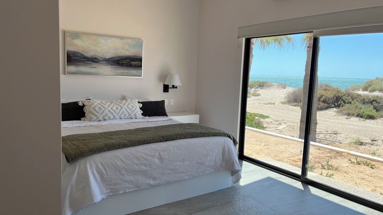 Photo of Bedroom in Laguna Shores