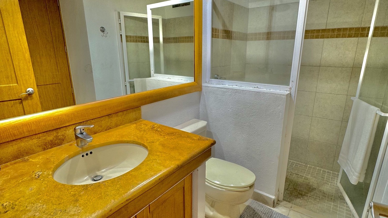 Photo of Bathroom in Flamingos