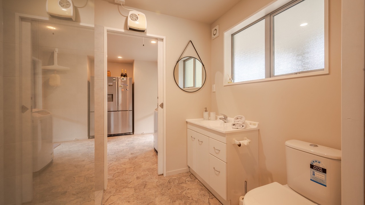 Photo of Bathroom in Duvauchelle