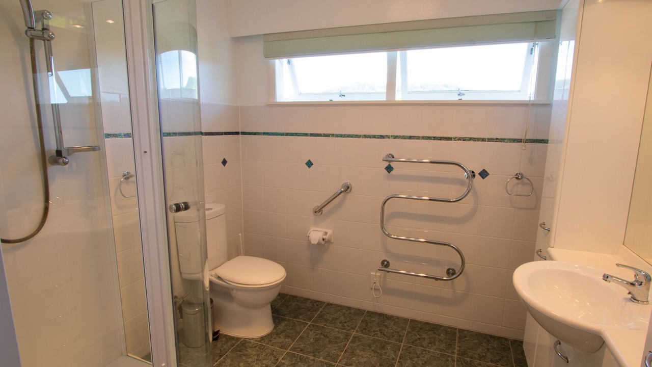 Photo of Bathroom in Kaiteriteri