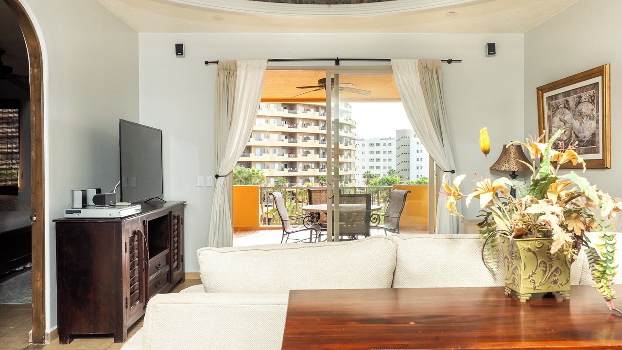 Photo of Livingroom in Sandy Beach