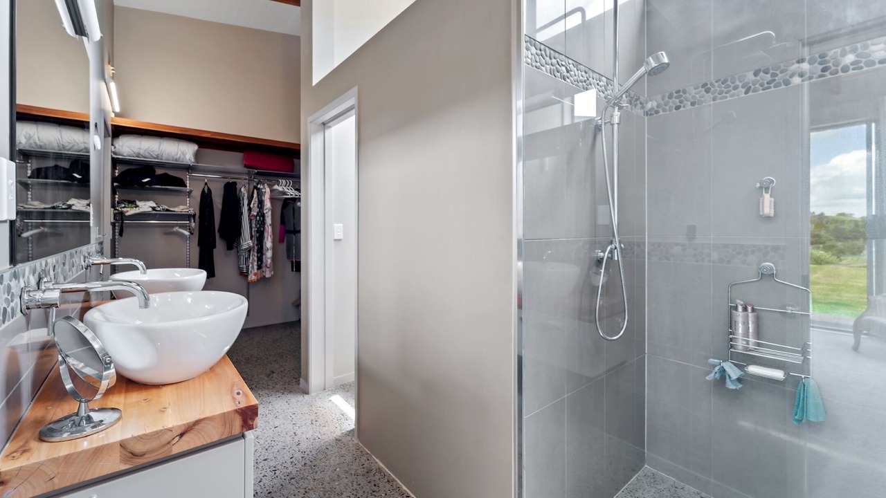 Photo of Bathroom in Tawharanui