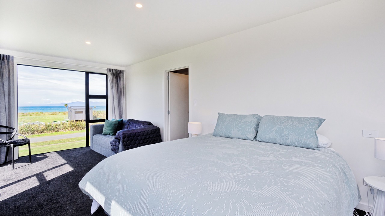 Photo of Bedroom in Colac Bay