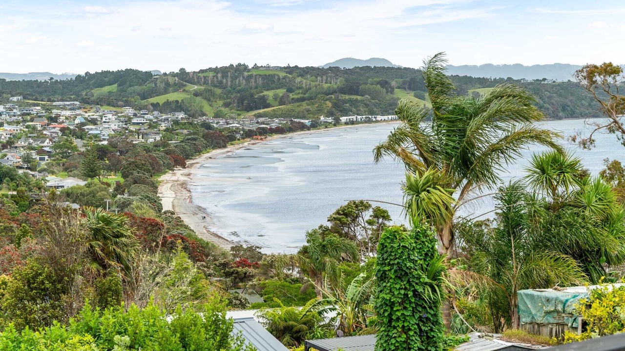 Photo of Others in Snells Beach