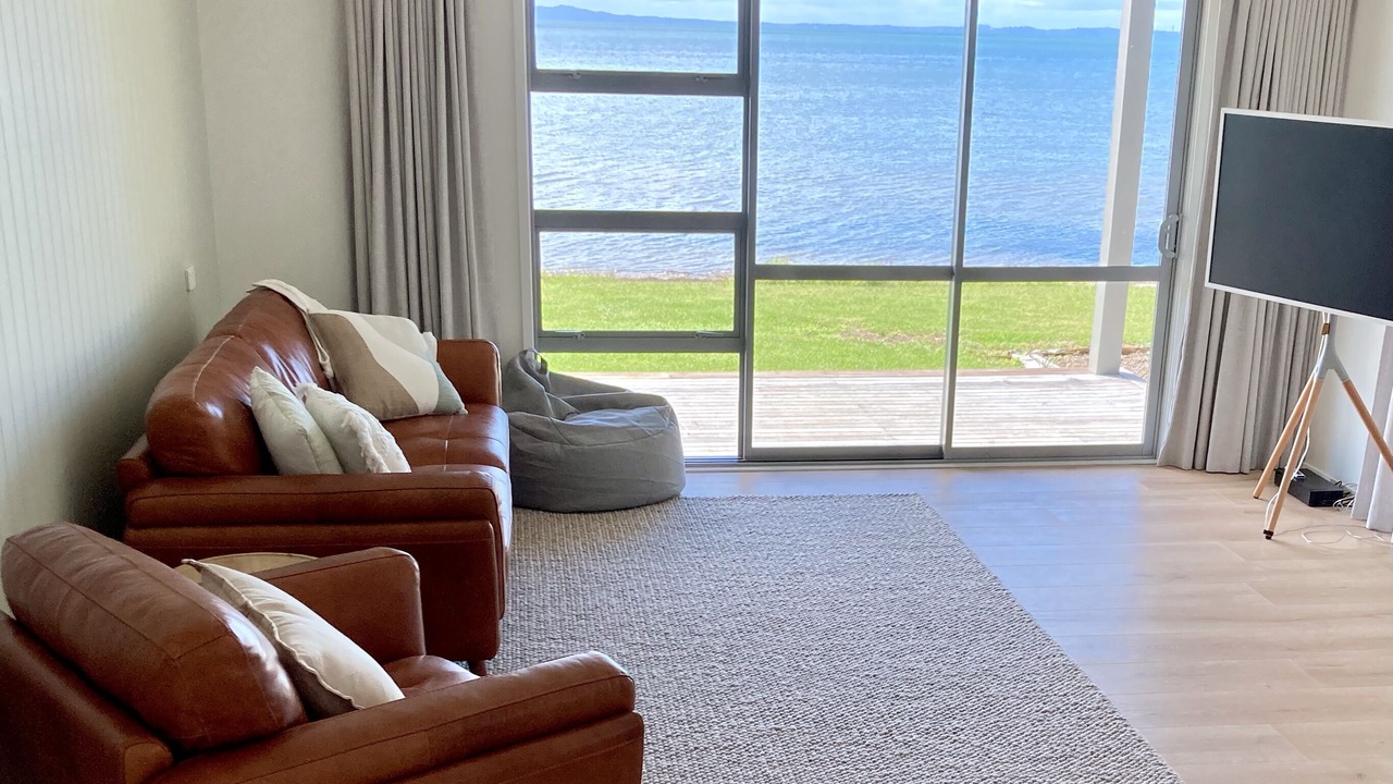 Photo of Livingroom in Clarks Beach