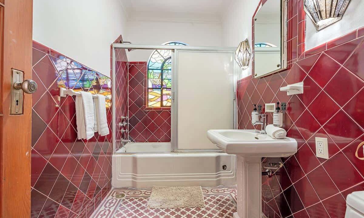 Photo of Bathroom in Hipodromo