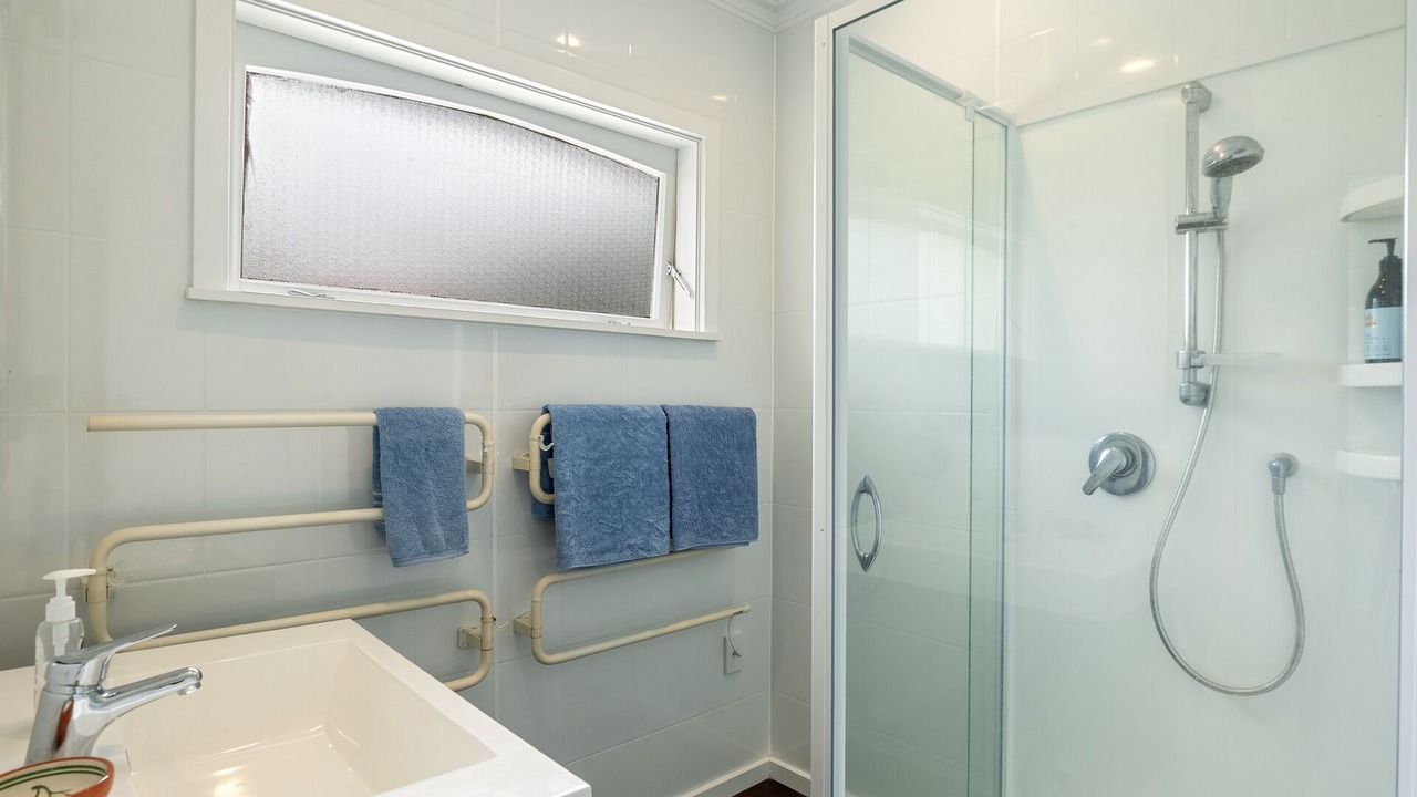Photo of Bathroom in Waikanae